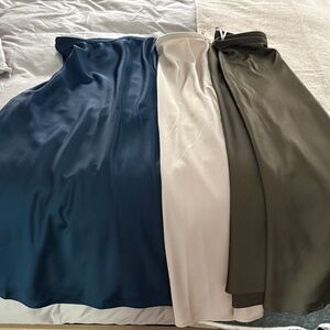 Uniqlo Elegant Women's Skirt Collection - Navy, Cream, Black